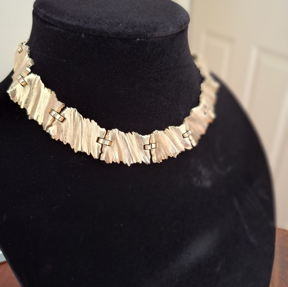 Vintage Trifari Gold Tone Statement Necklace